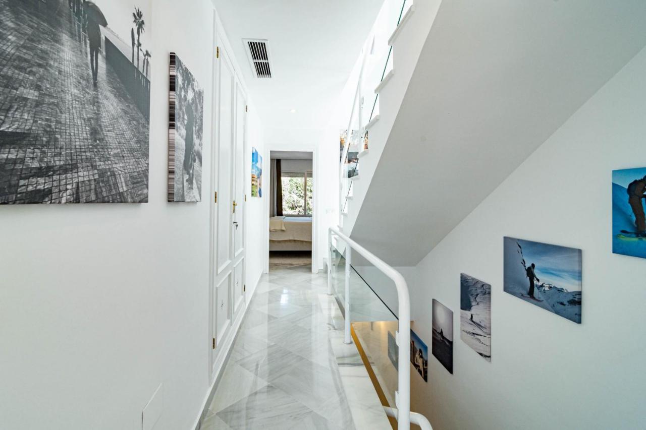 Tropical Palmy 3 Bedroom Townhouse In Nueva Andalucia Close To Puerto Banus Feriehus *