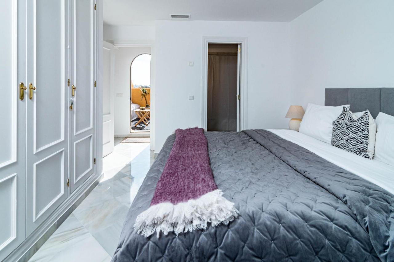 Tropical Palmy 3 Bedroom Townhouse In Nueva Andalucia Close To Puerto Banus
