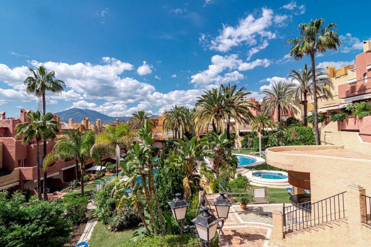 Tropical Palmy 3 Bedroom Townhouse In Nueva Andalucia Close To Puerto Banus *